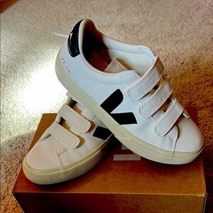 Veja White and Black Velcro Sneakers